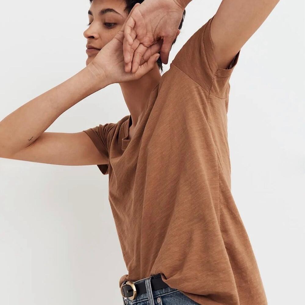 Like New!! Madewell Whisper Cotton V-Neck Tee – Brown, XXS